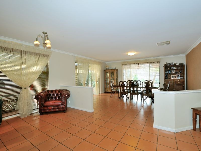 24 Virginia Place, Waikiki WA 6169