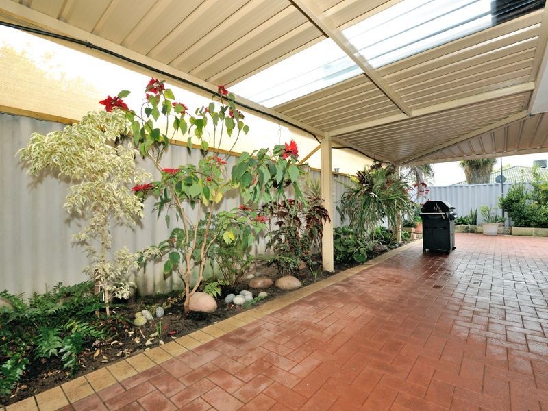 24 Virginia Place, Waikiki WA 6169