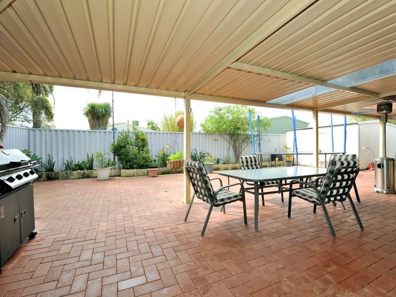 24 Virginia Place, Waikiki WA 6169