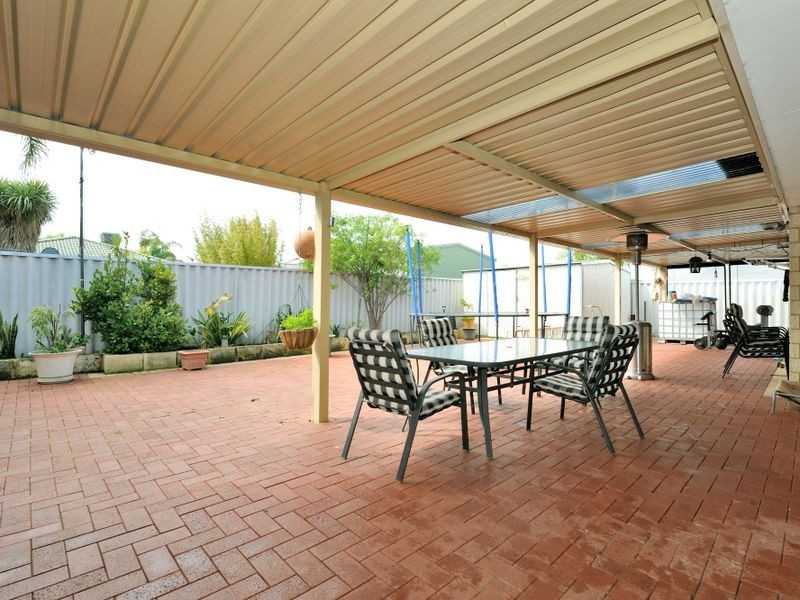 24 Virginia Place, Waikiki WA 6169