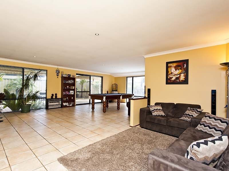 7 Murphy Crescent, Bertram WA 6167