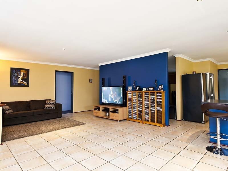 7 Murphy Crescent, Bertram WA 6167