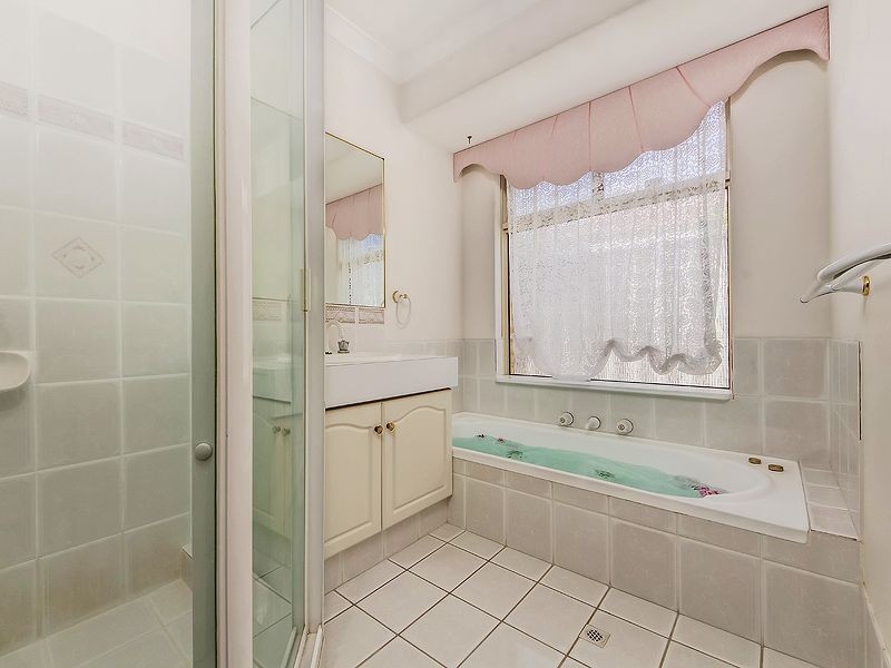 7 Sheathbill Court, Safety Bay WA 6169