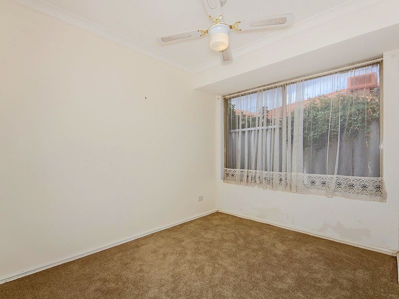 7 Sheathbill Court, Safety Bay WA 6169