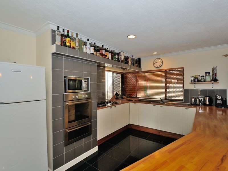 36 Holcombe Road, Warnbro WA 6169