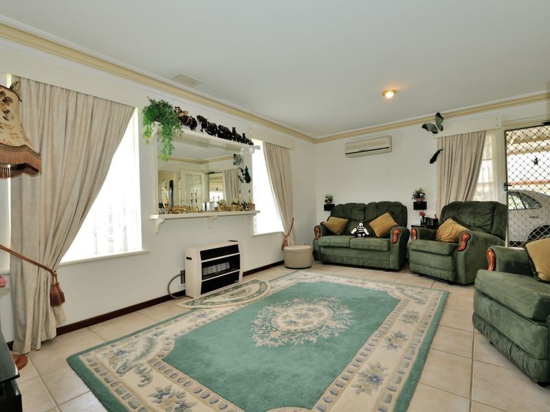 7 Orion Street, Rockingham WA 6168