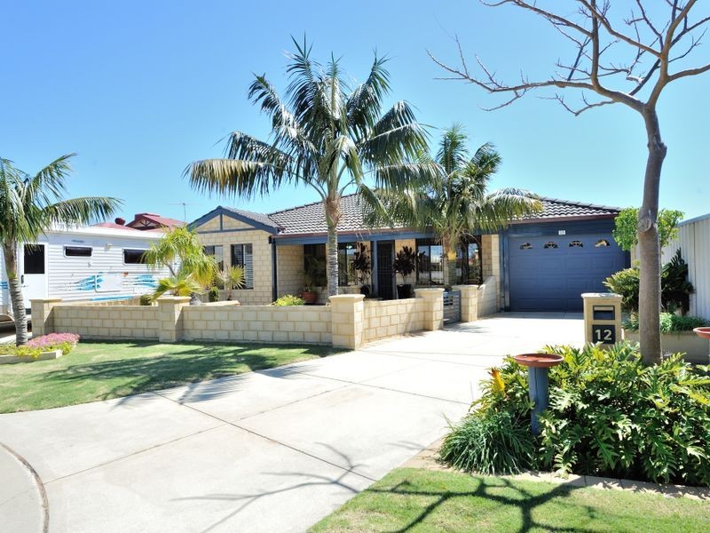 12 Nunton Place, Port Kennedy WA 6172