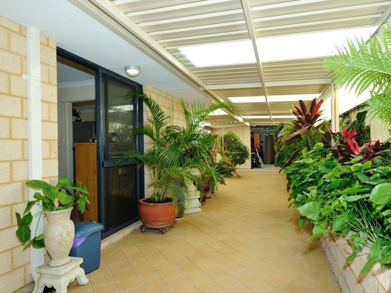 12 Nunton Place, Port Kennedy WA 6172