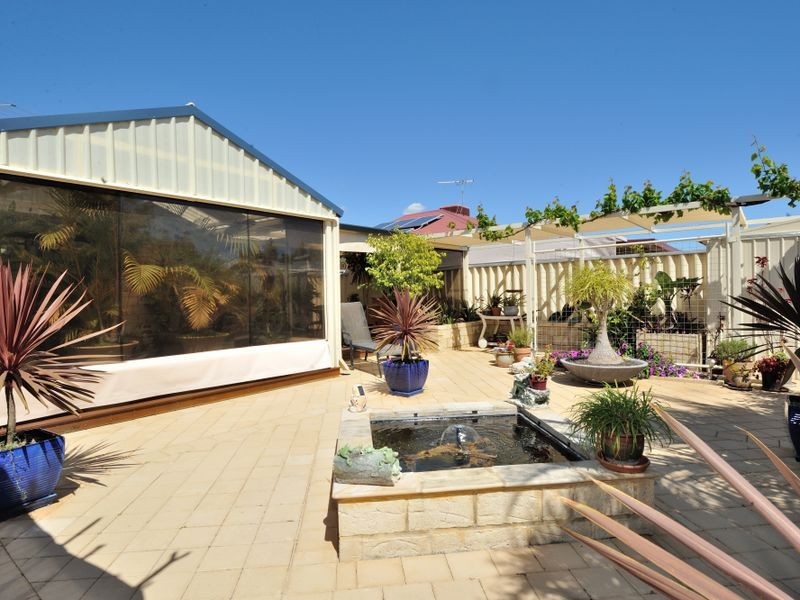 12 Nunton Place, Port Kennedy WA 6172