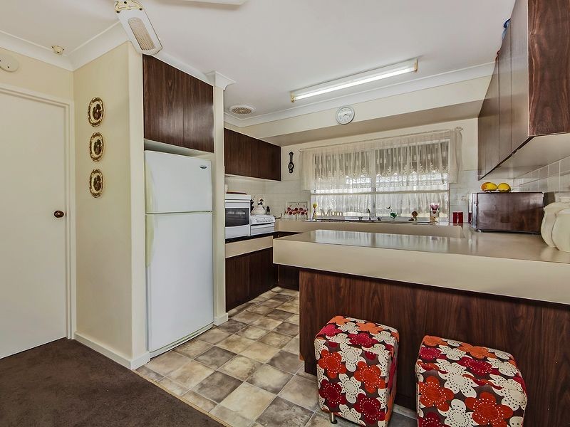 64 Haselmere Circus, Rockingham WA 6168