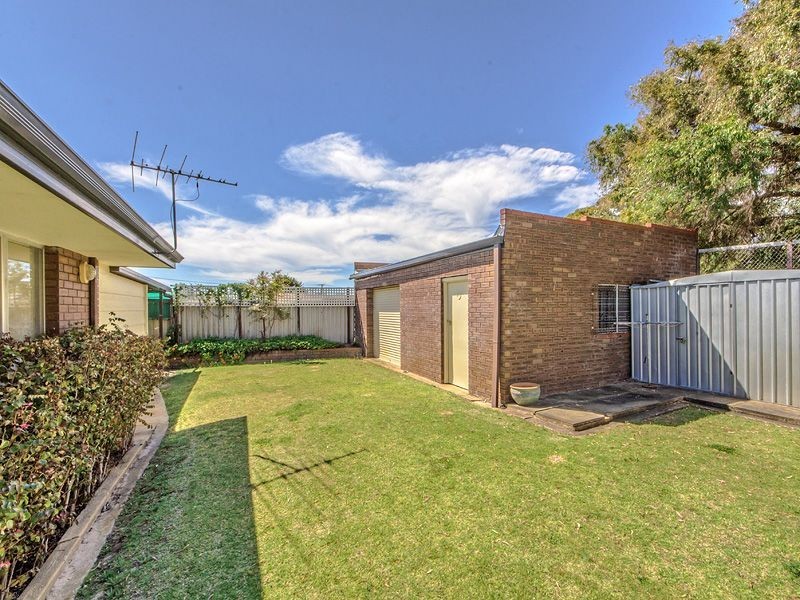 64 Haselmere Circus, Rockingham WA 6168