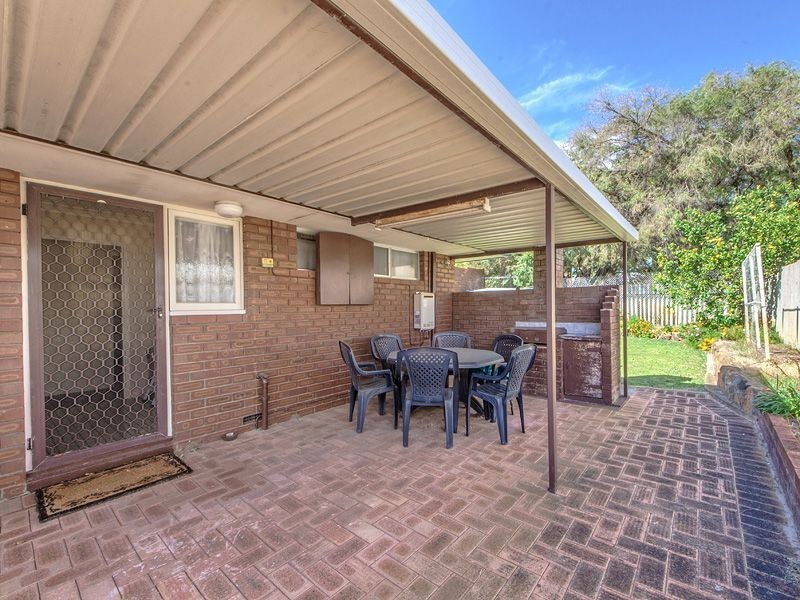 64 Haselmere Circus, Rockingham WA 6168