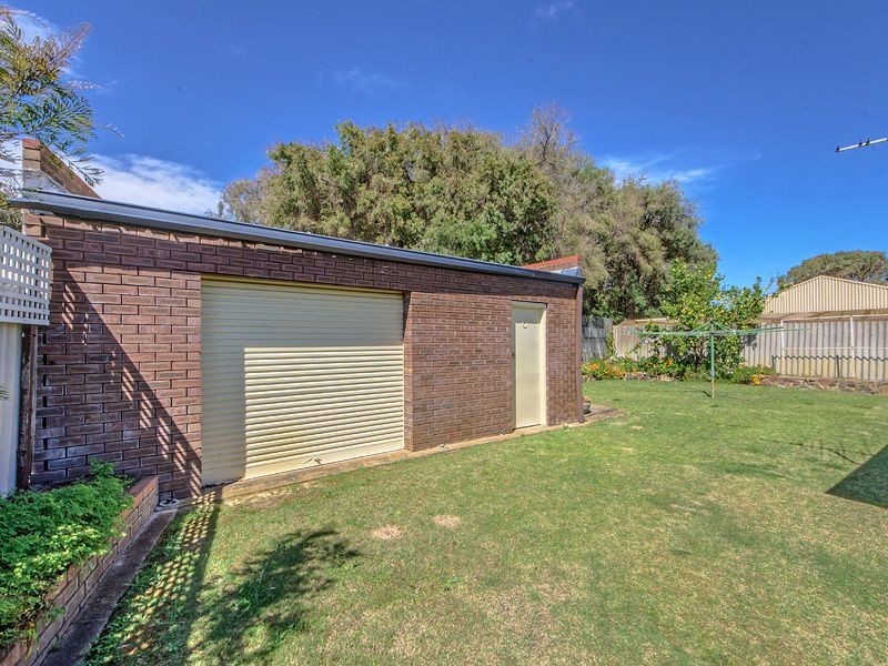 64 Haselmere Circus, Rockingham WA 6168