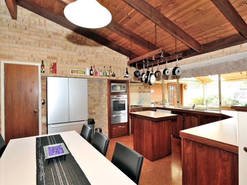 6 Tempest Place, Waikiki WA 6169