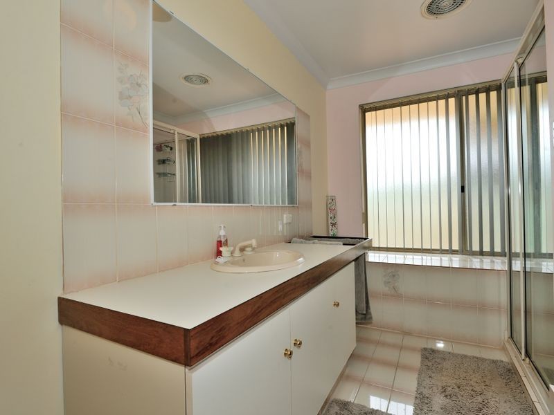 6 Tempest Place, Waikiki WA 6169