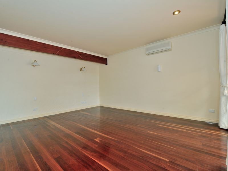 6 Tempest Place, Waikiki WA 6169