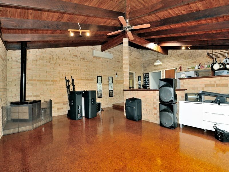 6 Tempest Place, Waikiki WA 6169