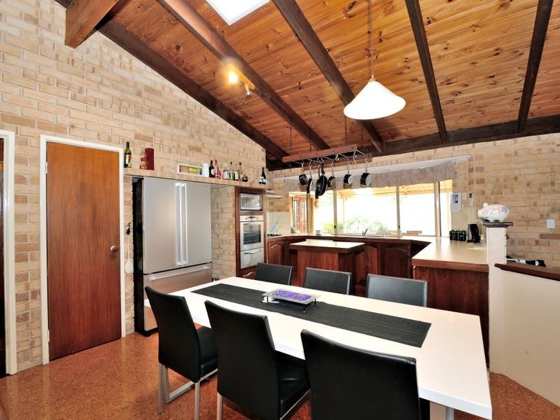 6 Tempest Place, Waikiki WA 6169