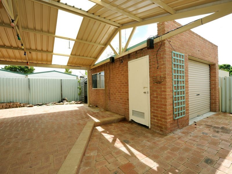 6 Tempest Place, Waikiki WA 6169