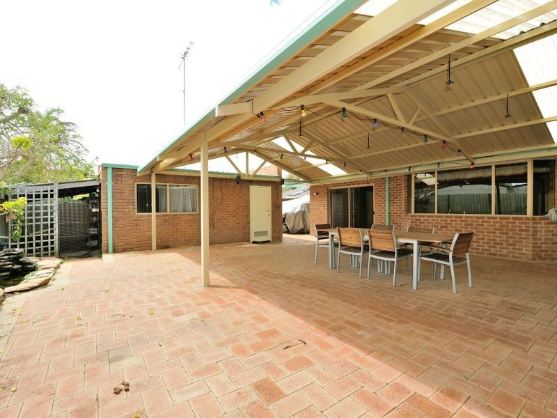 6 Tempest Place, Waikiki WA 6169