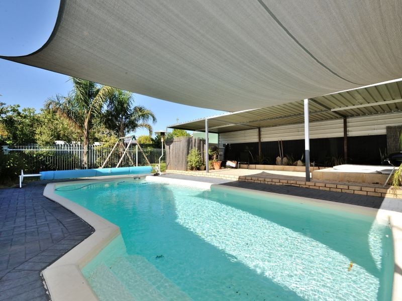 6 Kullaroo Court, Hillman WA 6168