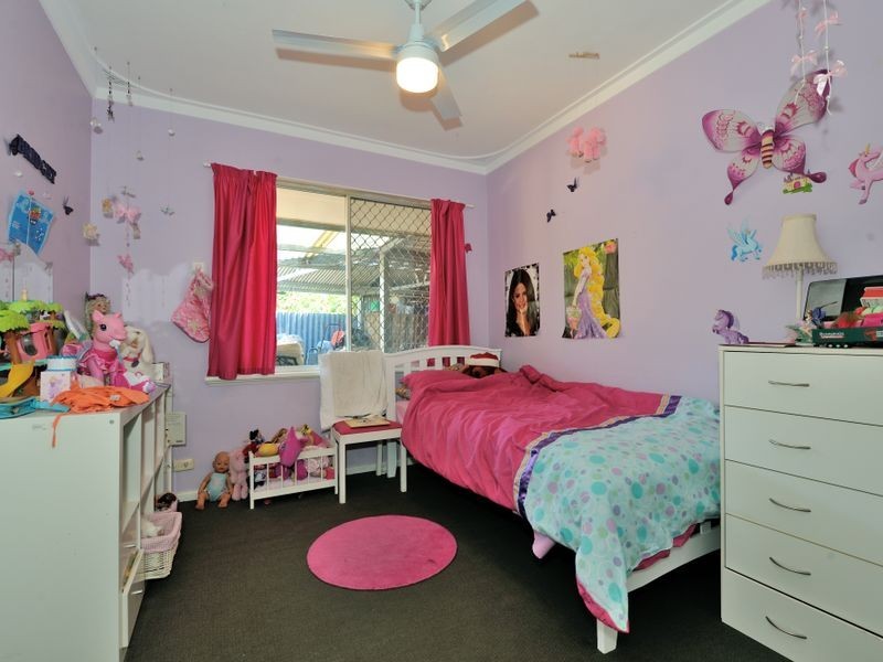 6 Kullaroo Court, Hillman WA 6168