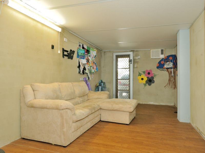 6 Kullaroo Court, Hillman WA 6168