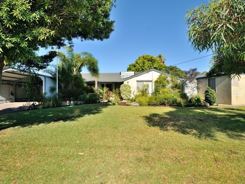 6 Kullaroo Court, Hillman WA 6168