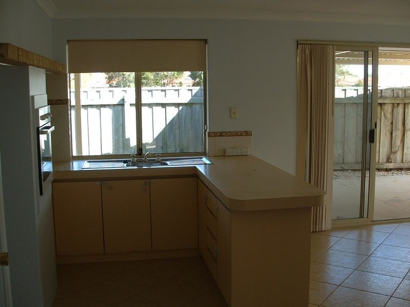 22 Silver Grove, Warnbro WA 6169