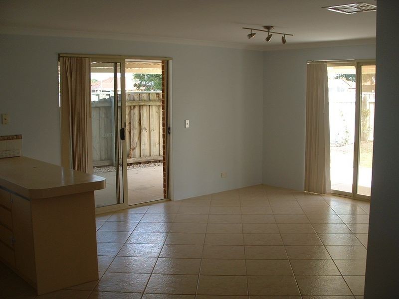 22 Silver Grove, Warnbro WA 6169
