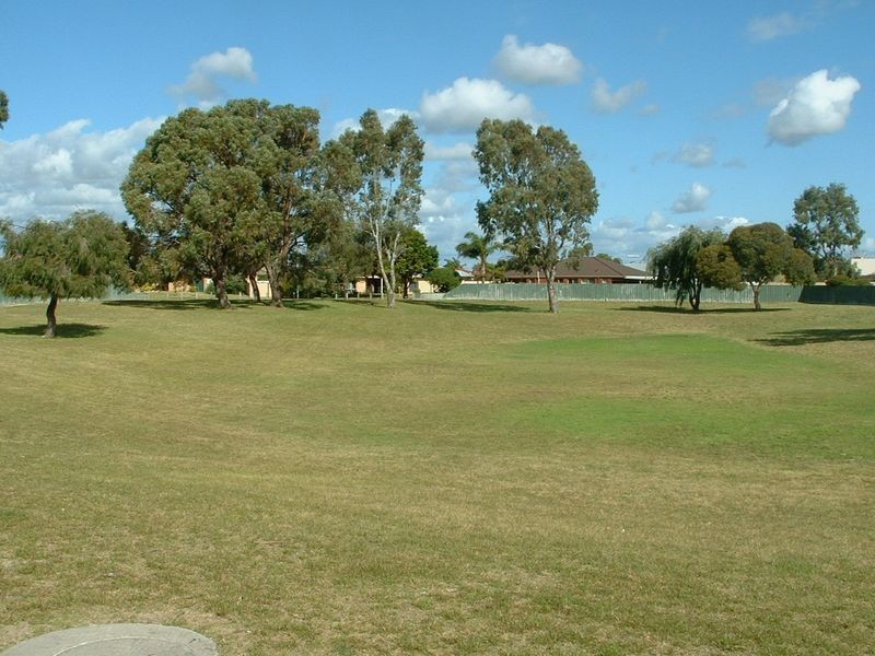 22 Silver Grove, Warnbro WA 6169