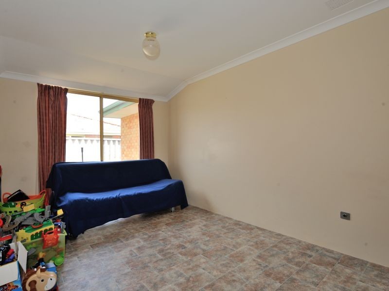 35 Camargue Green, Secret Harbour WA 6173