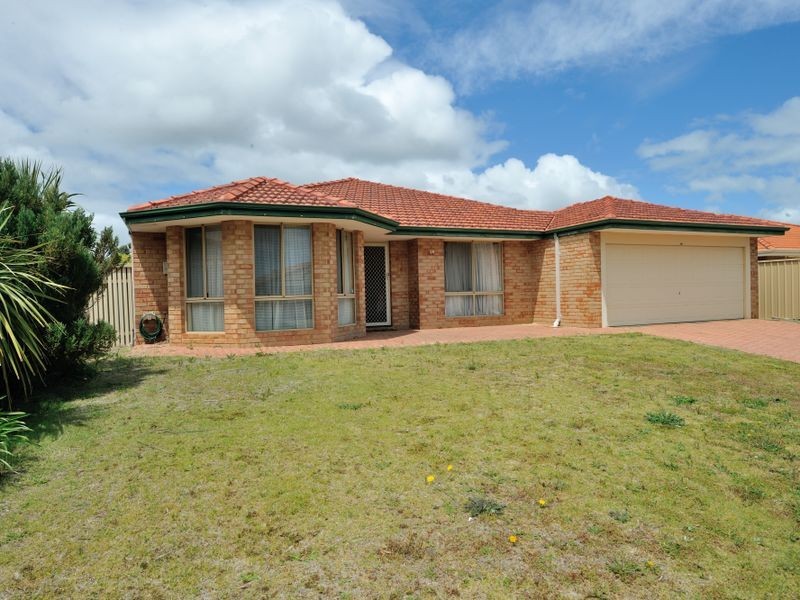 35 Camargue Green, Secret Harbour WA 6173