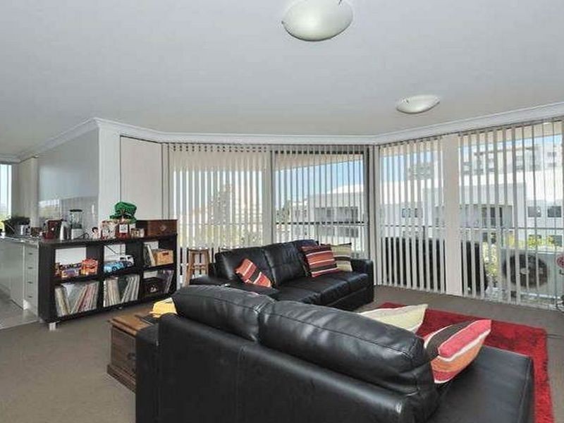 5/15 Kent Street, Rockingham WA 6168