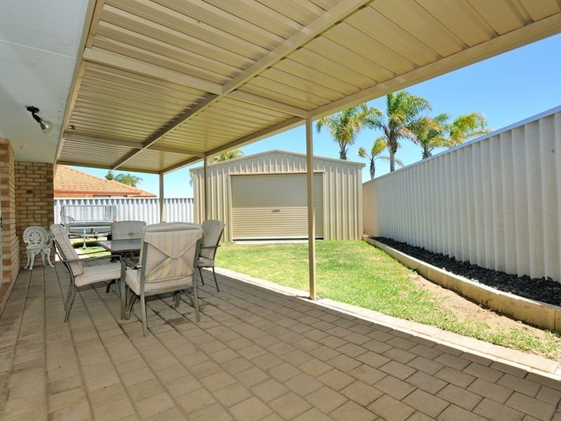 13 Cumberland Way, Waikiki WA 6169