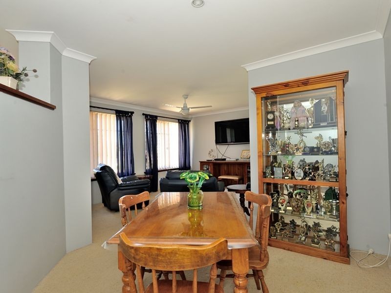 13 Cumberland Way, Waikiki WA 6169