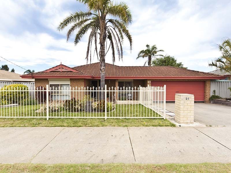 31 Gascoyne Way, Cooloongup WA 6168