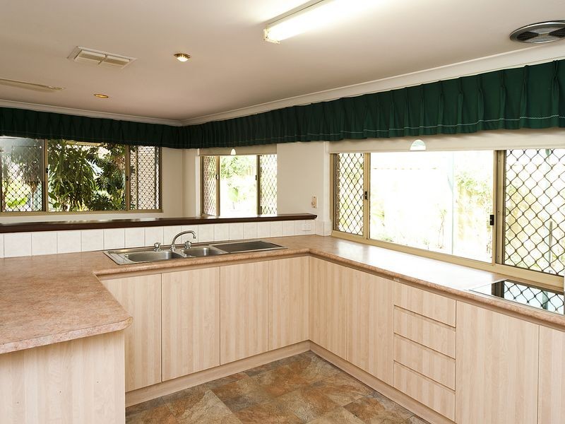 7 Grampian Court, Cooloongup WA 6168