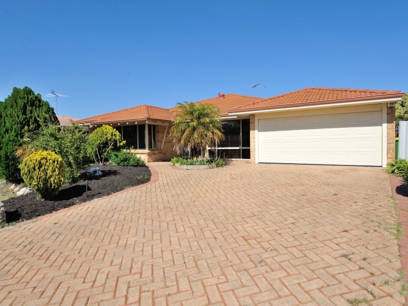 4 Oceanic Court, Port Kennedy WA 6172