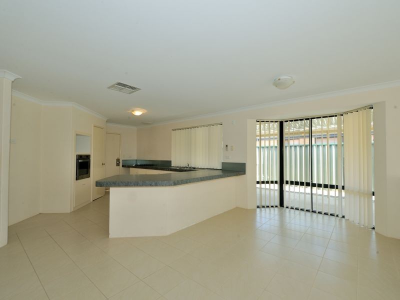 129 Bayside Blvd, Port Kennedy WA 6172