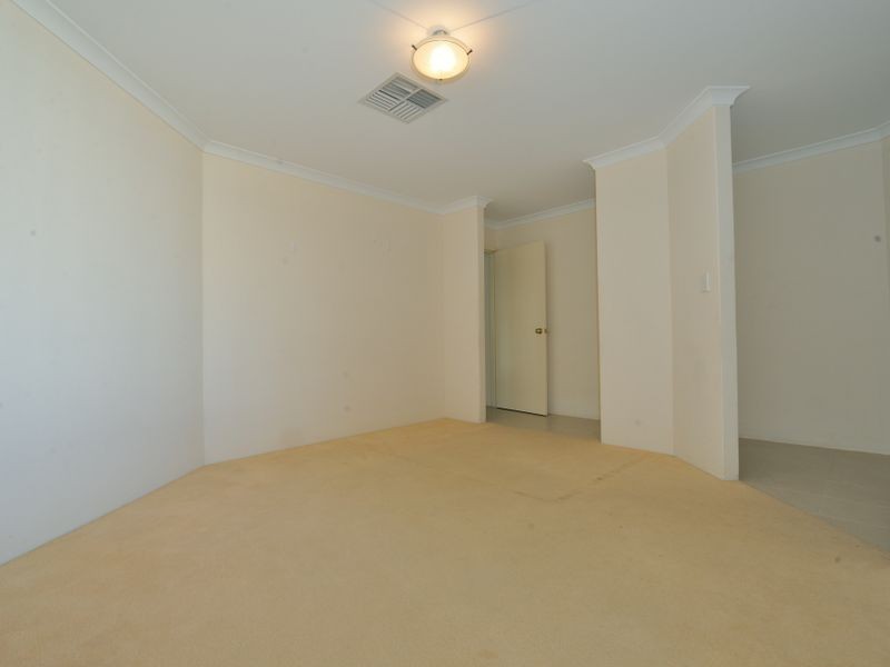 129 Bayside Blvd, Port Kennedy WA 6172