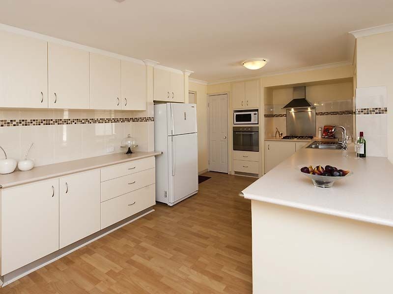 34 Strasbourg Ramble, Port Kennedy WA 6172