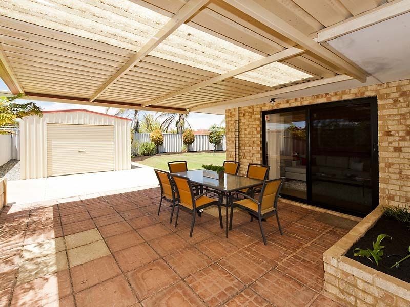 34 Strasbourg Ramble, Port Kennedy WA 6172