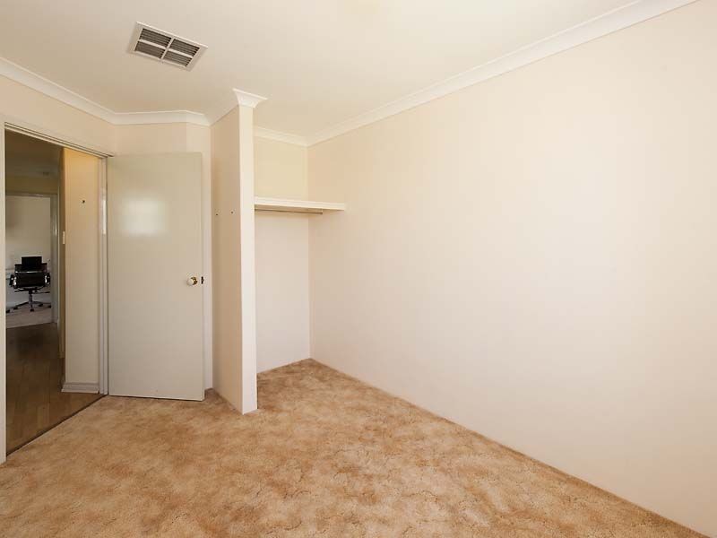 34 Strasbourg Ramble, Port Kennedy WA 6172