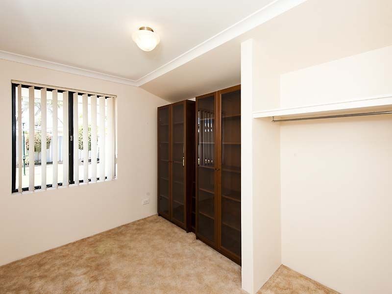 34 Strasbourg Ramble, Port Kennedy WA 6172