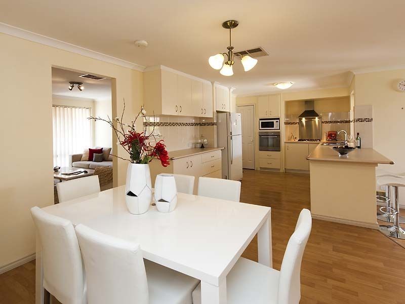 34 Strasbourg Ramble, Port Kennedy WA 6172