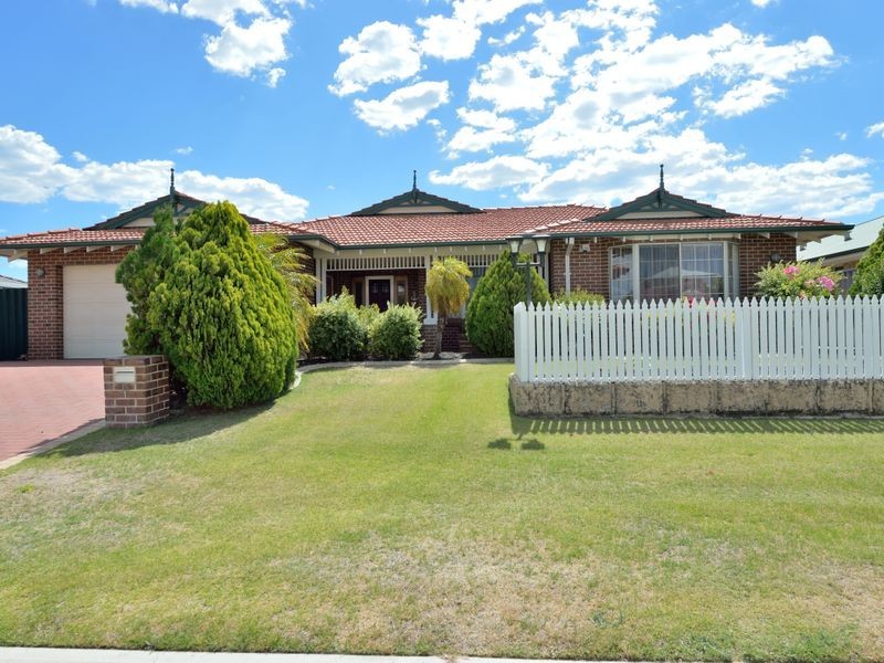 15 Harmony Parade, Singleton WA 6175