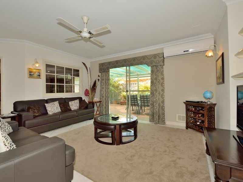 15 Harmony Parade, Singleton WA 6175