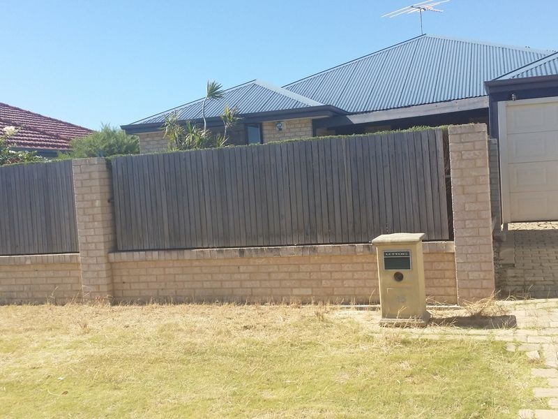 15 Carramup Circle, Port Kennedy WA 6172
