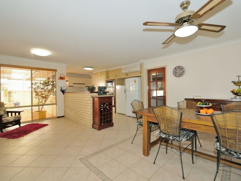 618 Safety Bay Road, Waikiki WA 6169